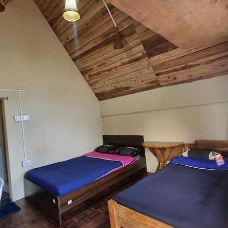 I Basa Homestay Sohrarim Exteriér fotografie